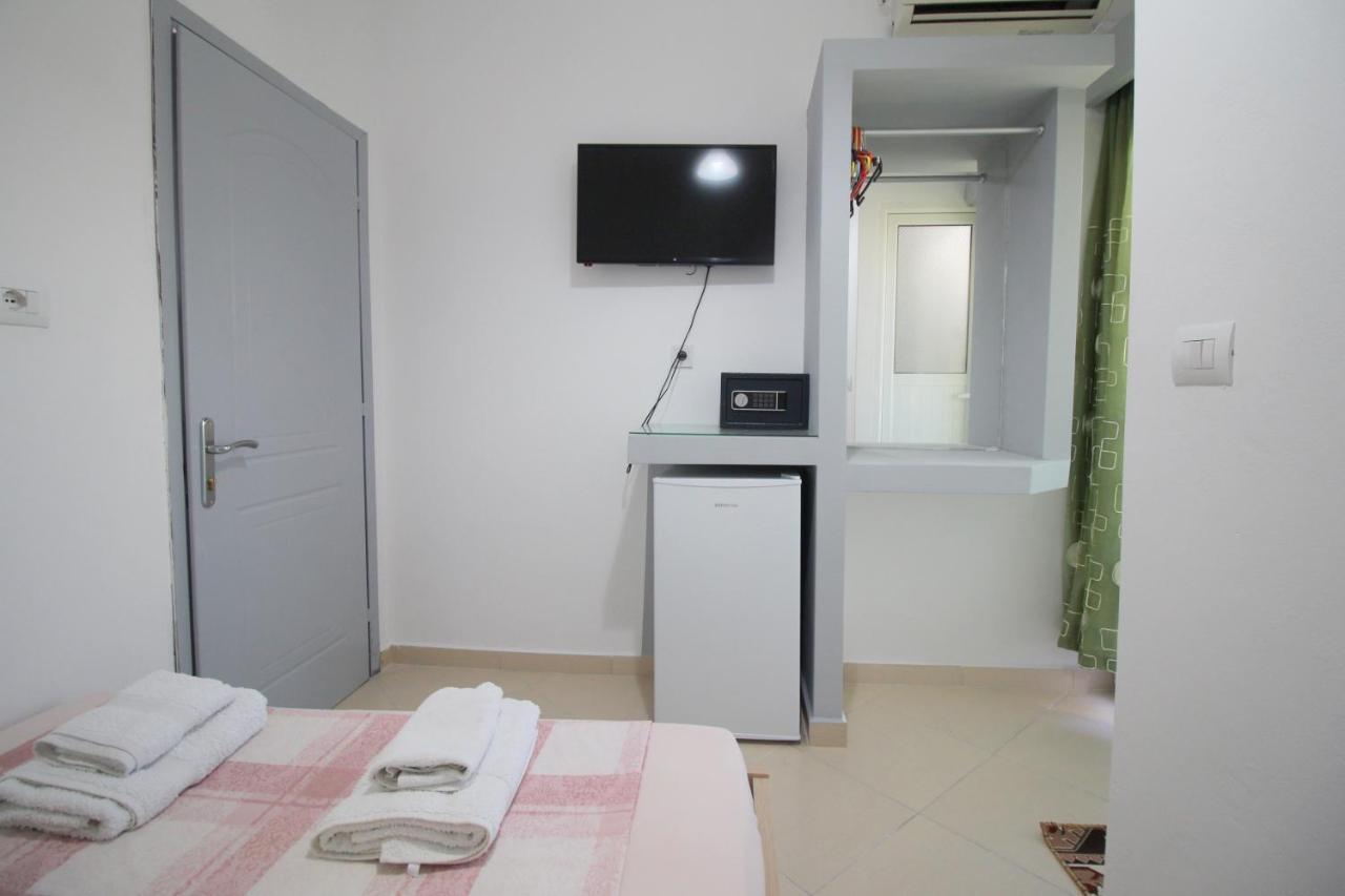 Andy Apartments ساراندا المظهر الخارجي الصورة