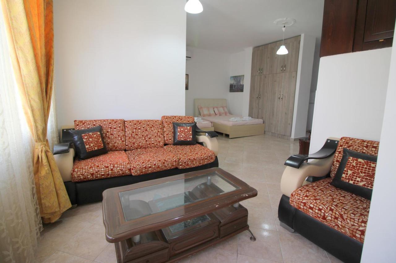 Andy Apartments ساراندا المظهر الخارجي الصورة
