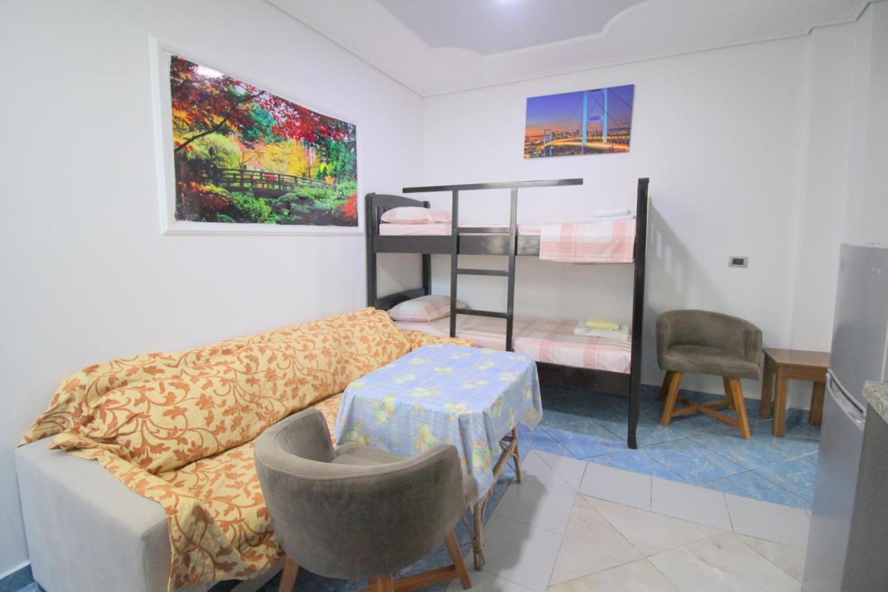 Andy Apartments ساراندا المظهر الخارجي الصورة