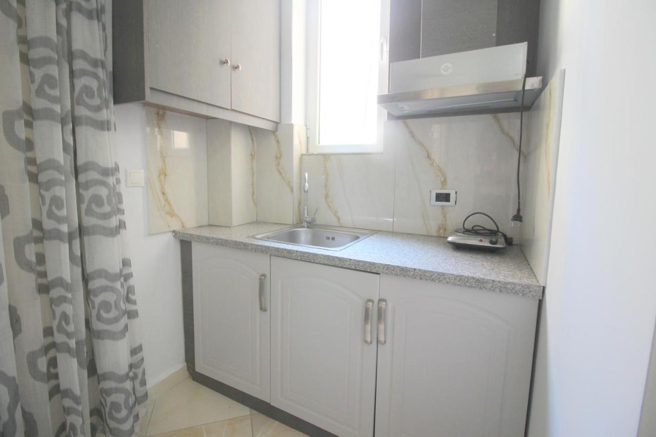 Andy Apartments ساراندا المظهر الخارجي الصورة