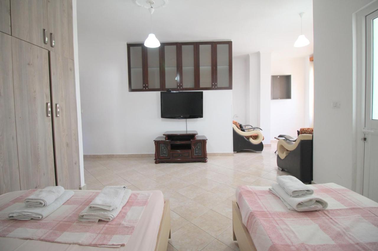 Andy Apartments ساراندا المظهر الخارجي الصورة