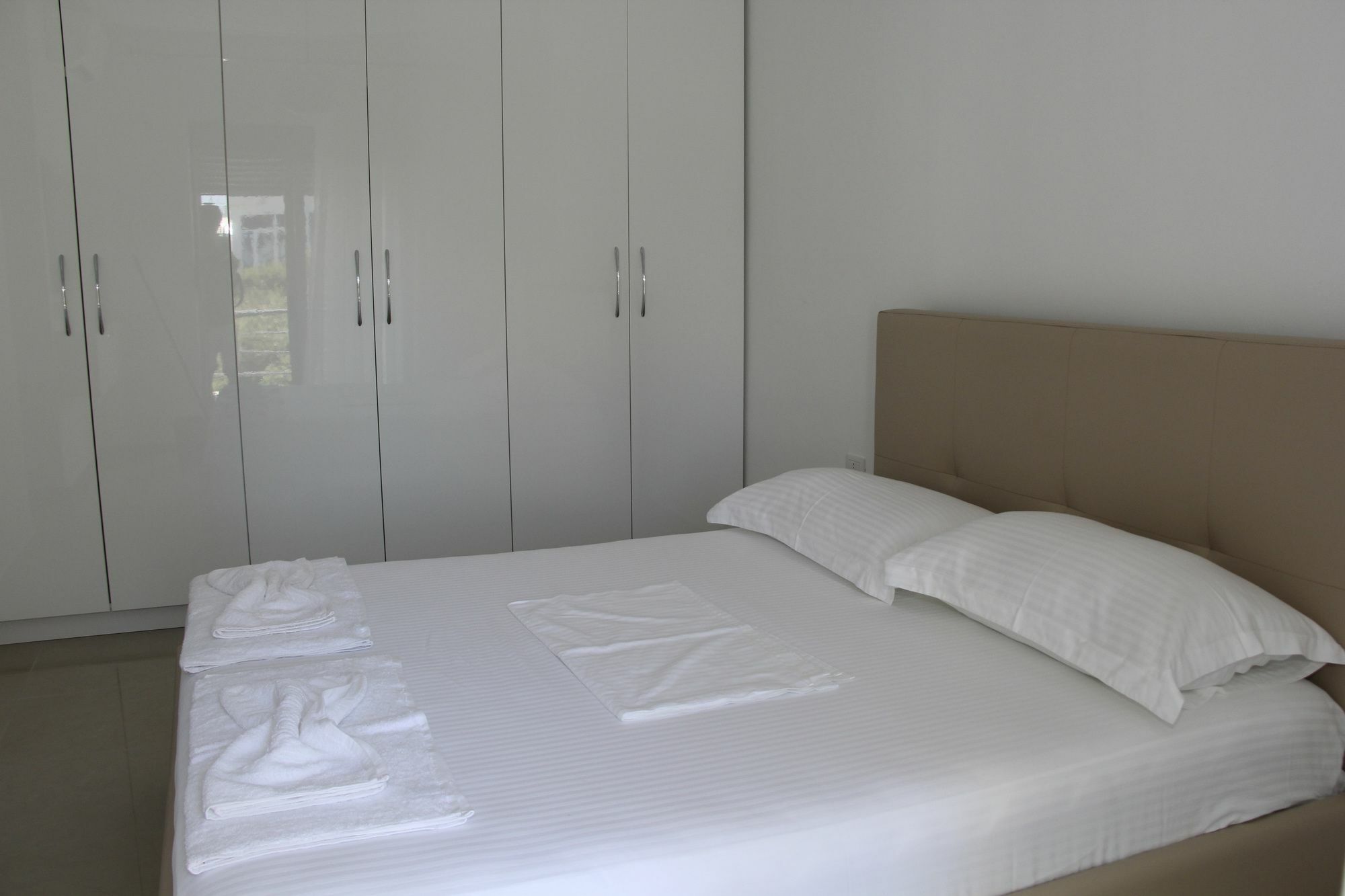 Andy Apartments ساراندا المظهر الخارجي الصورة